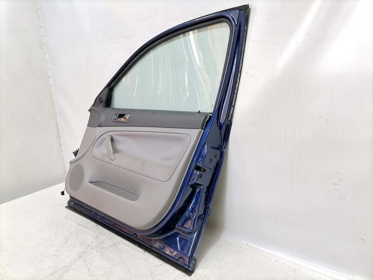 VW Passat 3BG original Tür vorn rechts LD5Q Shadowblue BJ04